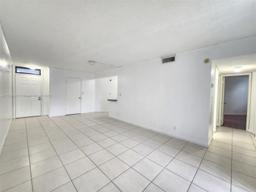 Picture of 216 Lake Pointe Dr # 128, Oakland Park, FL 33309