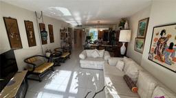 Picture of 400 Leslie Dr # 326, Hallandale Beach, FL 33009
