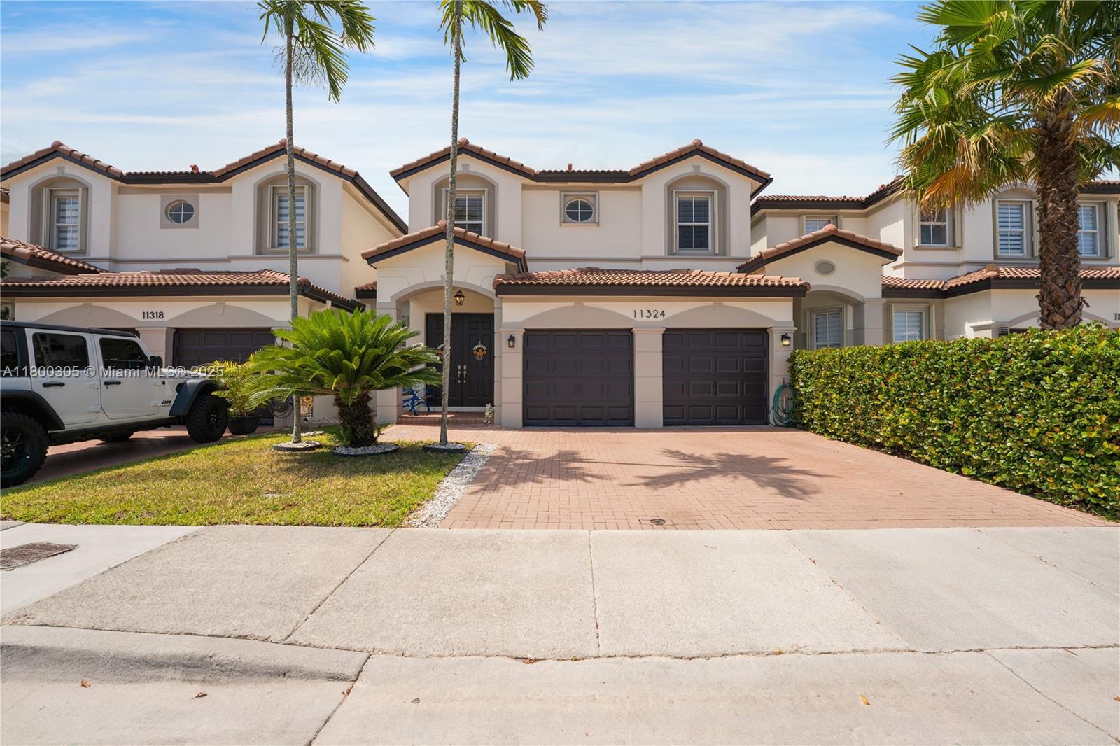 Picture of 11324 NW 74Th Ter, Doral, FL 33178