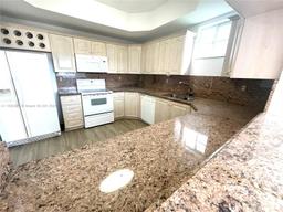 Picture of 17415 NW 75Th Pl # 208, Hialeah, FL 33015