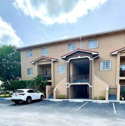 Picture of 17415 NW 75Th Pl # 208, Hialeah, FL 33015