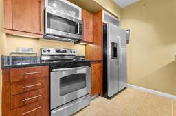 Picture of 7350 SW 89Th St # 1702S, Miami, FL 33156
