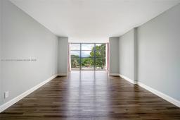 Picture of 400 Leslie Dr # 427, Hallandale Beach, FL 33009