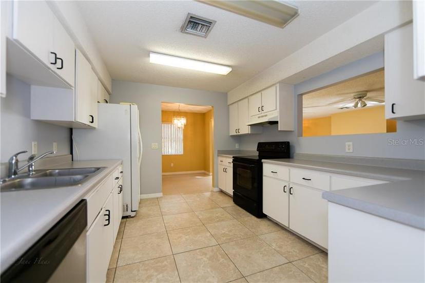 Picture of 5025 E Lake Mary Boulevard