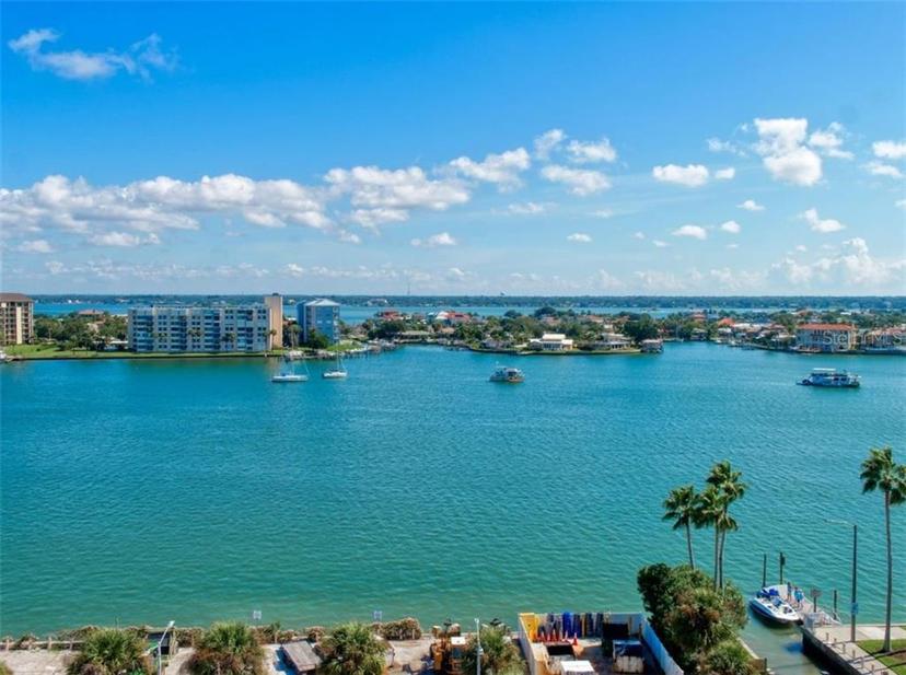 Picture of 64 Bay Esplanade Unit 301, Clearwater FL 33767