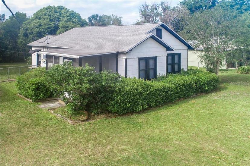 Picture of 245 W Ocala Street, Umatilla FL 32784