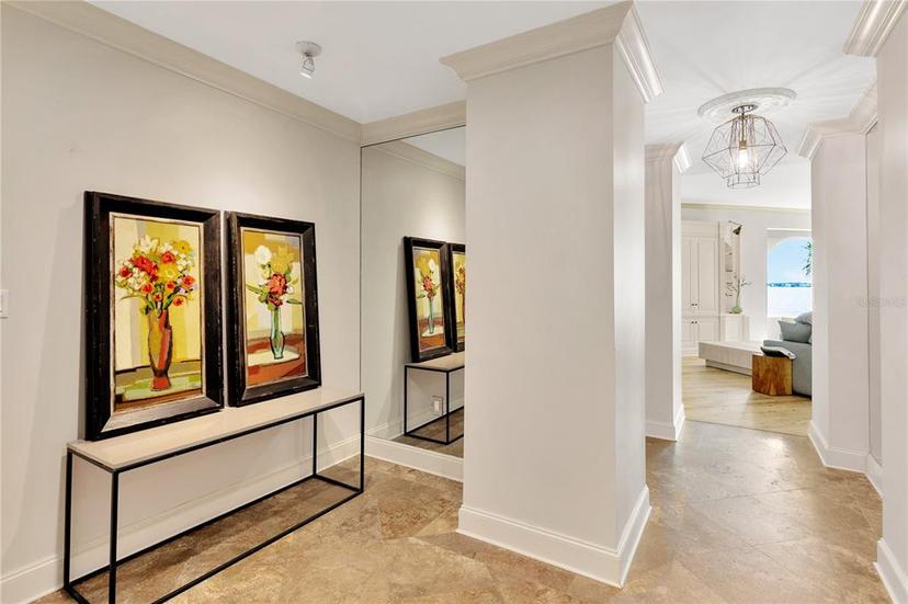 Picture of 2419 Bayshore Boulevard Unit 2N, Tampa FL 33629