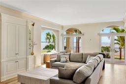 Picture of 2419 Bayshore Boulevard Unit 2N, Tampa, FL 33629