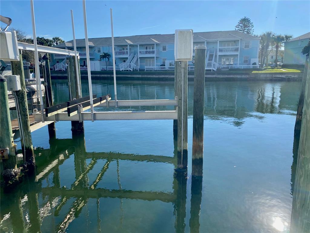 Picture of 0 Starfish Drive Se Unit 0, St Petersburg, FL 33705