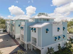 Picture of 1413 Bayshore Boulevard Unit 11, Dunedin, FL 34698