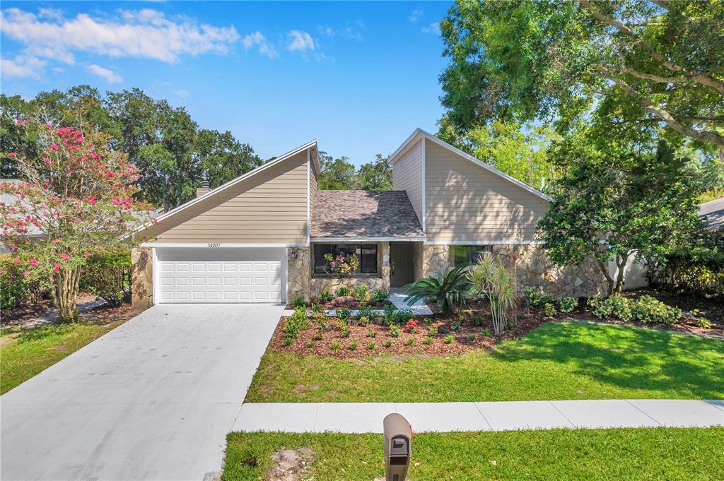 Picture of 14207 Ashburn Place, Tampa, FL 33624