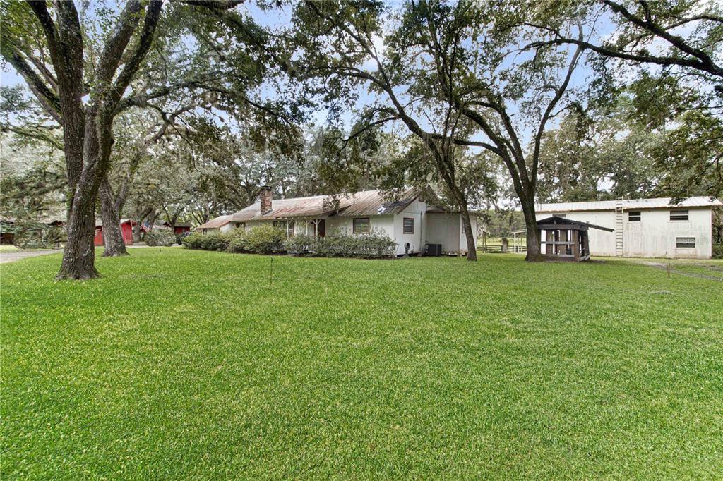 Picture of 3350 NE 125Th Terrace Road, Silver Springs, FL 34488