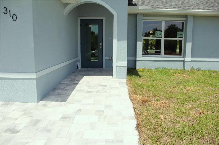 Picture of 310 Day Break Circle, Port Charlotte FL 33954