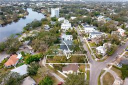 Picture of 2608 N Ridgewood Avenue, Tampa, FL 33602