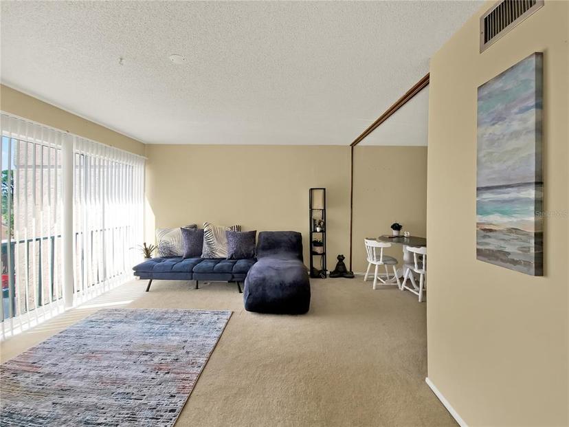Picture of 2763 Woodgate Lane Unit 307, Sarasota FL 34231