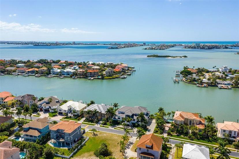 Picture of 5940 Pelican Bay Plaza S Unit 1204, Gulfport FL 33707