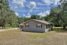 Picture of 13102 Curley Rd, Dade City, FL 33525
