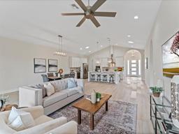 Picture of 544 Waterfern Trail Drive, Auburndale, FL 33823