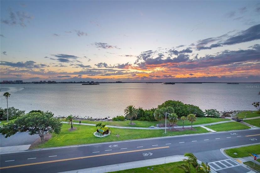 Picture of 1020 Sunset Point Road Unit 603, Clearwater FL 33755