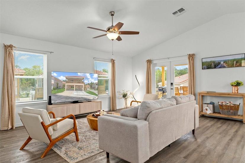 Picture of 10228 W Middlburg Loop Unit 153, Homosassa FL 34448