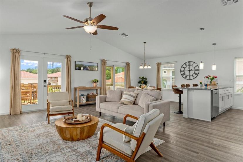 Picture of 10228 W Middlburg Loop Unit 153, Homosassa FL 34448