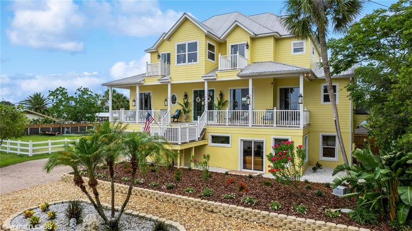 Picture of 11885 W Bayshore Drive, Crystal River FL 34429