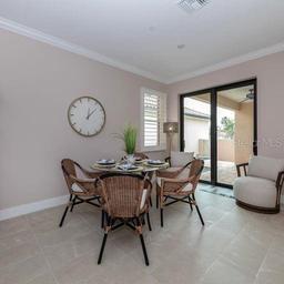 Picture of 938 E Venice Avenue, Venice, FL 34285