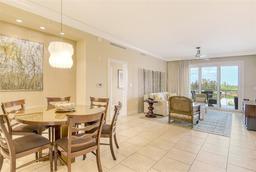 Picture of 915 Seaside Drive Unit 312, Sarasota, FL 34242