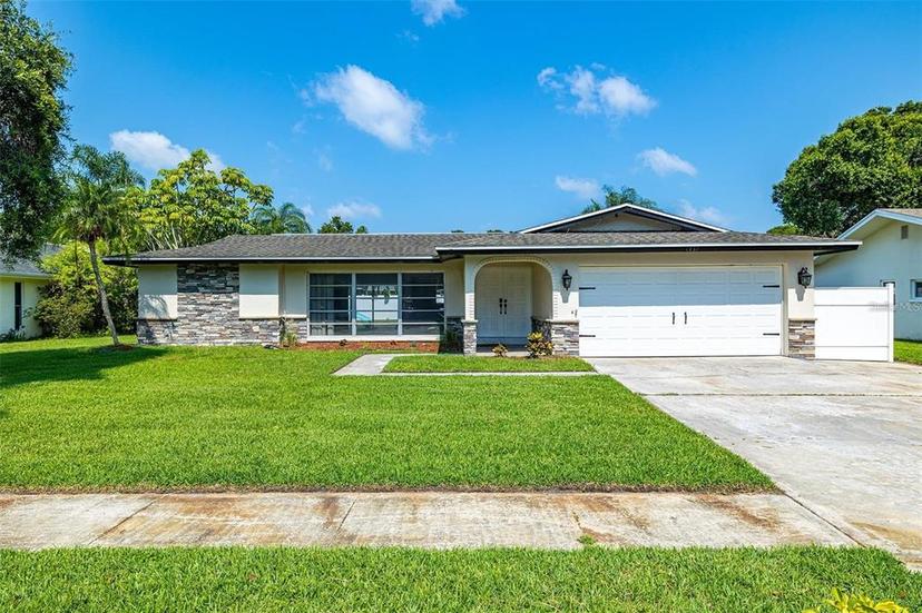 Picture of 1937 Arvis Circle E, Clearwater FL 33764