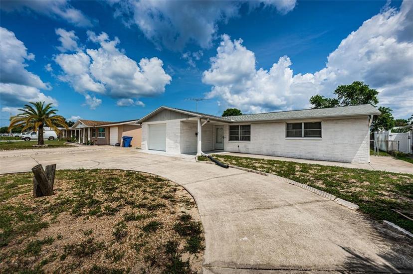 Picture of 3423 Eisenhower Dr, Holiday FL 34691