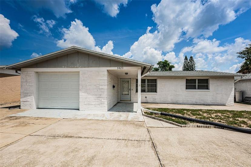 Picture of 3423 Eisenhower Dr, Holiday FL 34691