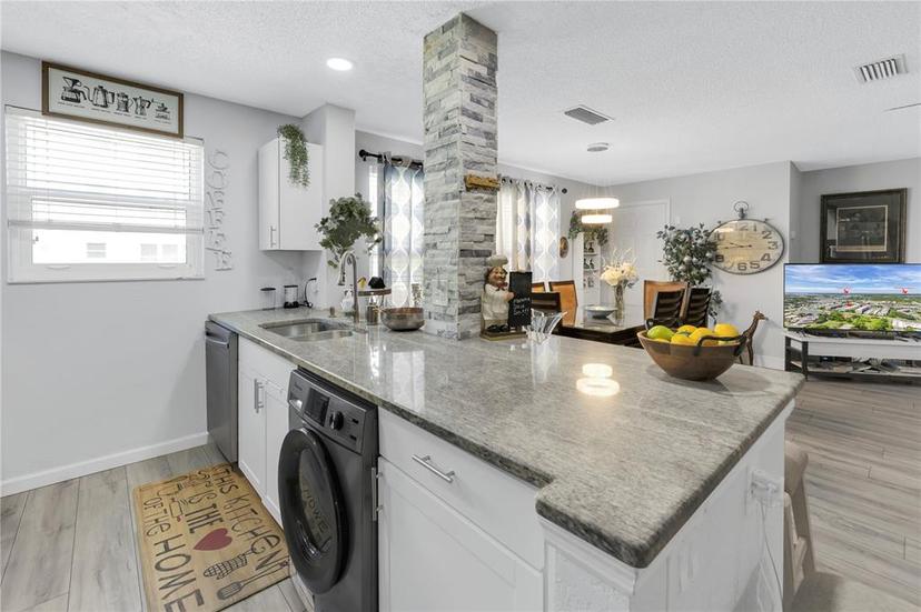 Picture of 5603 80Th Street N Unit 209, St Petersburg FL 33709