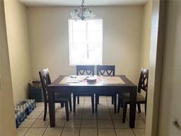 Picture of 302 E Whitehall Court Unit 111, Tampa, FL 33604