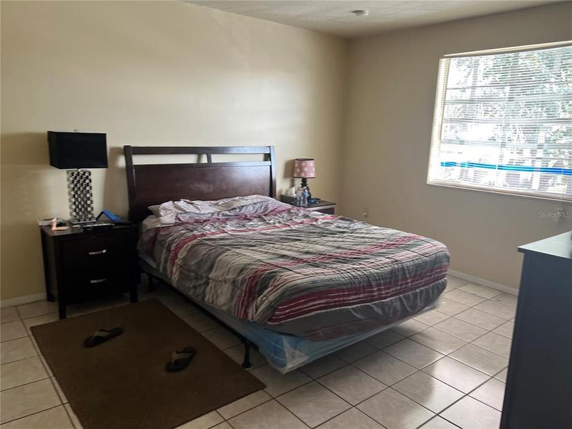 Picture of 302 E Whitehall Court Unit 111, Tampa FL 33604
