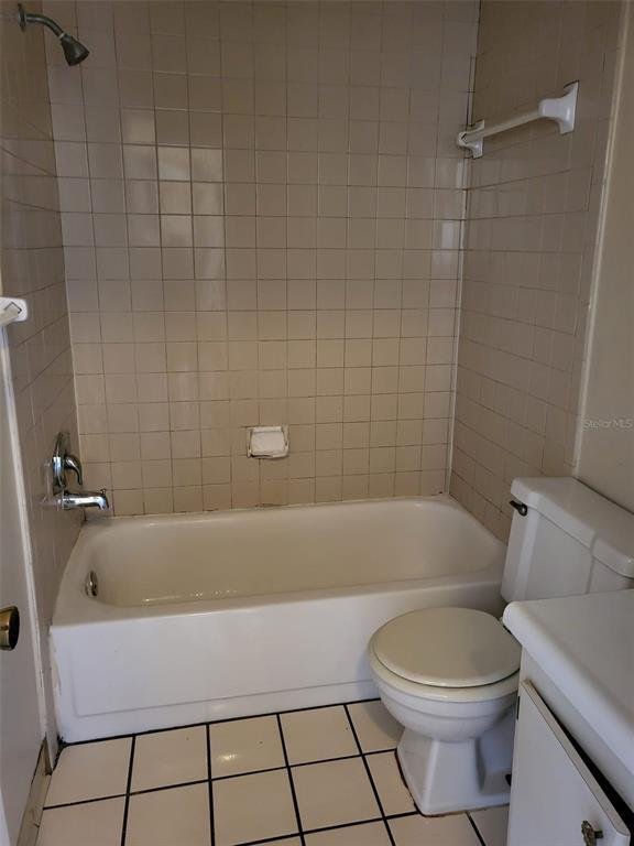Picture of 303 E Wellington Court Unit 59, Tampa FL 33604