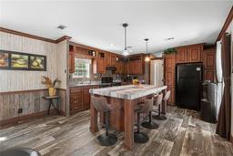 Picture of 14181 SE 211Th Court, Umatilla, FL 32784