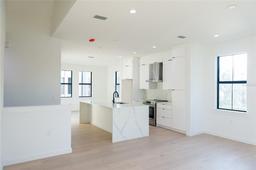 Picture of 1218 E Kay Street Unit 11, Tampa, FL 33602