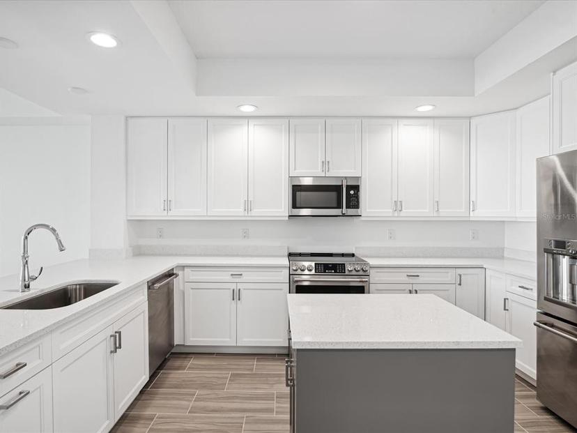 Picture of 125 Island Way Unit 304, Clearwater FL 33767