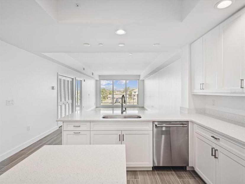 Picture of 125 Island Way Unit 304, Clearwater FL 33767