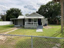 Picture of 816 W Shell Point Road, Ruskin, FL 33570
