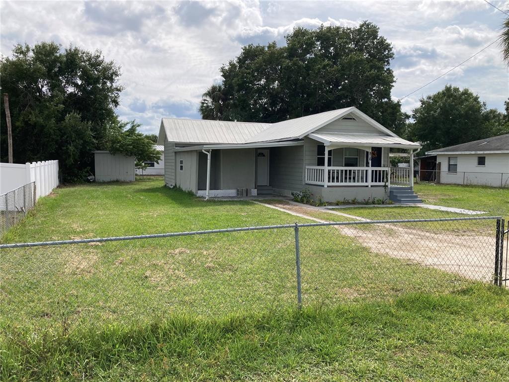 Picture of 816 W Shell Point Road, Ruskin, FL 33570