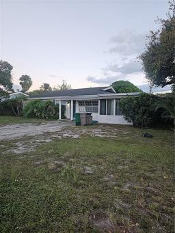 Picture of 4014 W Rogers Avenue, Tampa, FL 33611