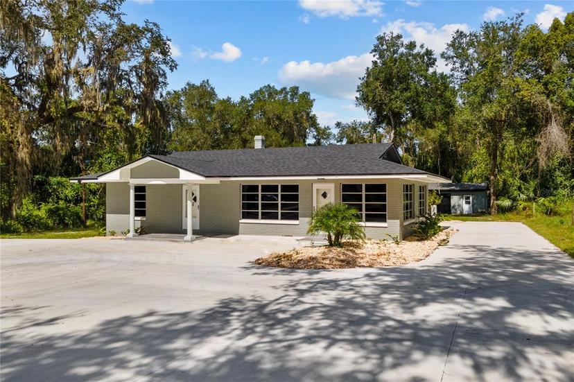 Picture of 8941 E County Road 466, Lady Lake FL 32162