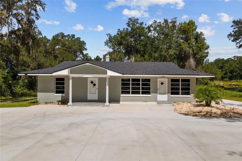 Picture of 8941 E County Road 466, Lady Lake FL 32162