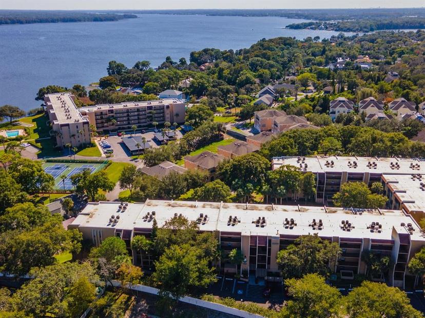 Picture of 90 S Highland Avenue Unit 103, Tarpon Springs FL 34689