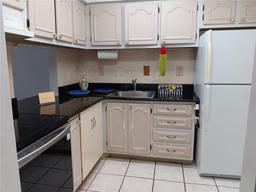 Picture of 2860 N Powers Drive Unit 14, Orlando, FL 32818