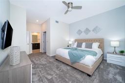 Picture of 1193 Drop Lane Unit 1193, Davenport, FL 33896