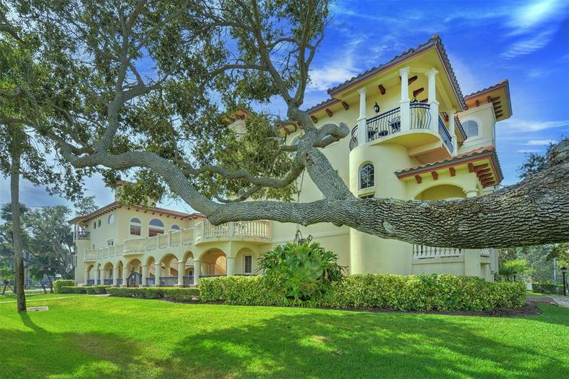 Picture of 5090 Riverside Drive Unit 103, Port Orange FL 32127