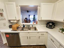 Picture of 4865 Cypress Woods Drive Unit 2204, Orlando, FL 32811