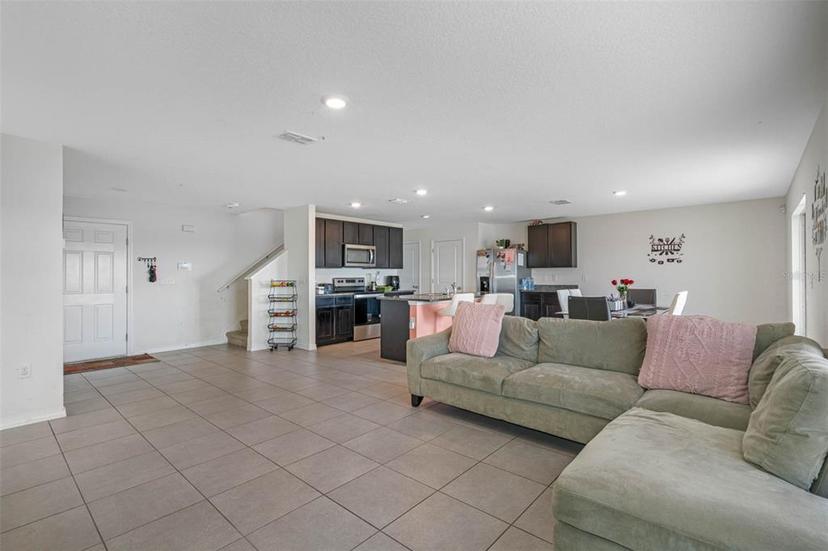 Picture of 602 Olive Conch Street, Ruskin FL 33570